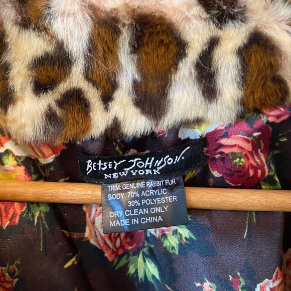 Betsey Johnson Leopard print Bolero/jacket - Picture 3 of 3